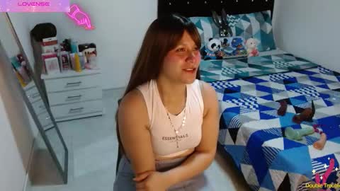 Snapshot of sonialatin69 chatting on 09-10-25, 12:38 sonialatin69 online show from 09-10-25, 12:38