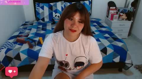 Snapshot of sonialatin69 chatting on 09-22-25, 12:40 sonialatin69 online show from 09-22-25, 12:40