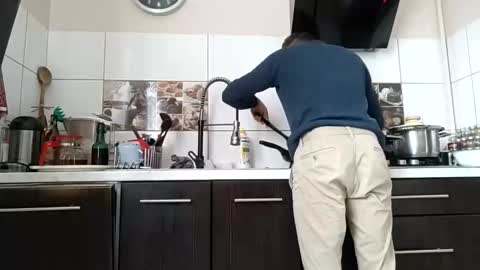 Snapshot of sonicegay chatting on 11-16-25, 12:33 sonicegay online show from 11-16-25, 12:33