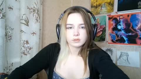 Mila online show from 04-30-26, 08:57