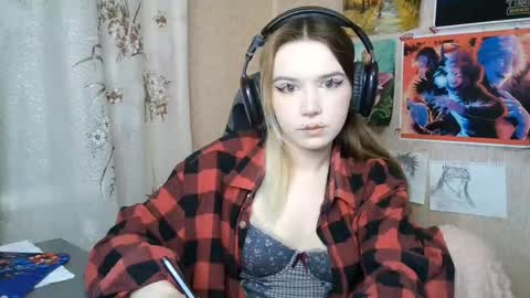 Mila online show from 05-05-26, 05:32