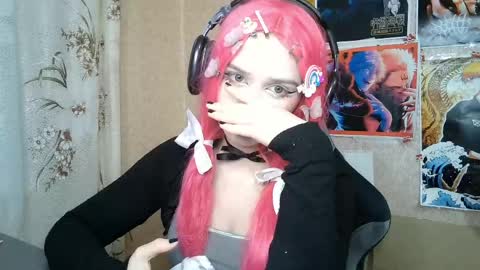 Mila online show from 05-20-26, 03:18