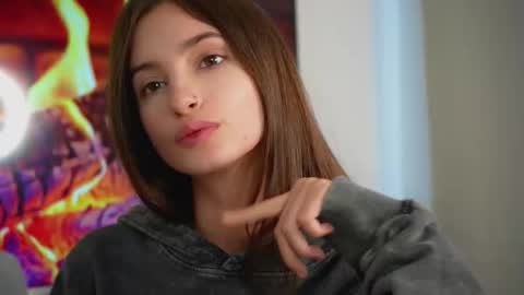 Snapshot of sonyaericsson chatting on 10-11-25, 09:08 Eva 3 online show from 10-11-25, 09:08