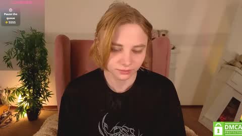 Snapshot of sookonstellita chatting on 04-10-26, 11:20 Litta online show from 04-10-26, 11:20