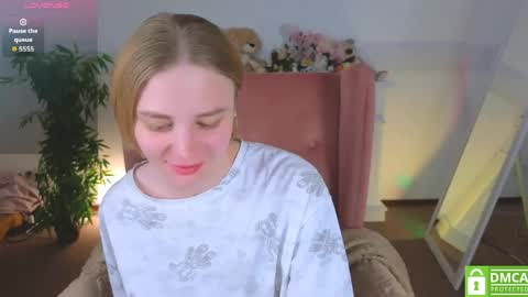 Snapshot of sookonstellita chatting on 05-10-26, 12:38 Litta online show from 05-10-26, 12:38