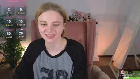 Snapshot of sookonstellita chatting on 05-18-26, 04:07 Litta online show from 05-18-26, 04:07
