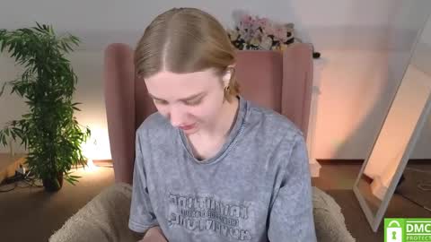 Snapshot of sookonstellita chatting on 05-26-26, 01:34 Litta online show from 05-26-26, 01:34
