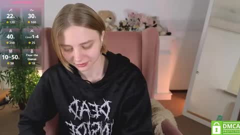 Snapshot of sookonstellita chatting on 05-29-26, 12:19 Litta online show from 05-29-26, 12:19