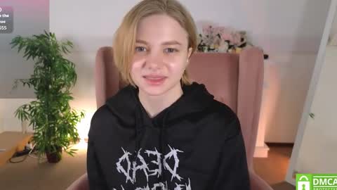 Snapshot of sookonstellita chatting on 05-30-26, 10:18 Litta online show from 05-30-26, 10:18