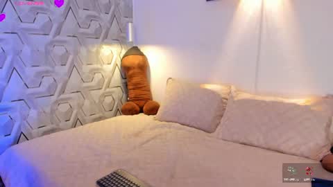 sophie online show from 07-10-26, 12:30