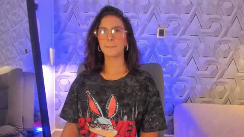 sophie online show from 07-13-26, 12:30