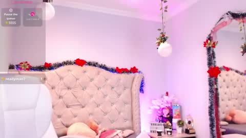 Snapshot of sophi_gray chatting on 12-27-24, 02:04 Shophi online show from 12-27-24, 02:04