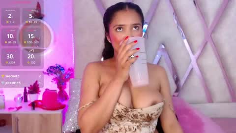 Snapshot of sophi_gray chatting on 02-12-25, 05:16 Shophi online show from 02-12-25, 05:16