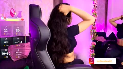 Snapshot of sophi_gray chatting on 10-17-25, 11:57 Shophi online show from 10-17-25, 11:57