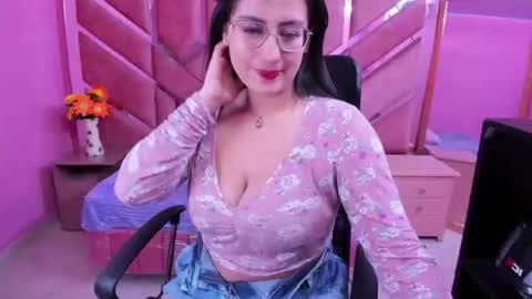 Snapshot of sophi_hardd chatting on 04-04-26, 03:42 sophi_hardd online show from 04-04-26, 03:42