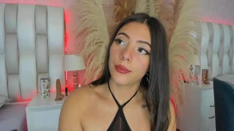 Snapshot of sophi_rae chatting on 04-21-26, 08:34 Sophi Rae online show from 04-21-26, 08:34