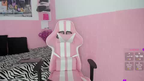SOPHI online show from 06-25-26, 02:43