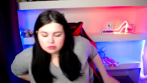 sophia__olsen online show from 01-17-25, 06:36