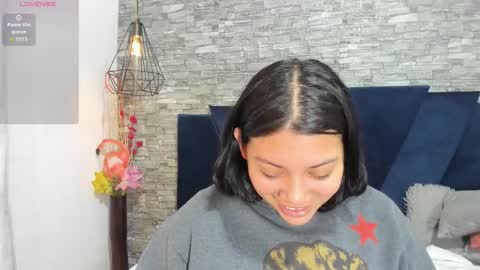 Snapshot of sophia_brunett chatting on 09-12-25, 10:48 Sophia online show from 09-12-25, 10:48