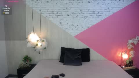 sophia_brunette21 online show from 11-21-25, 11:20