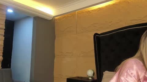 Sophia online show from 11-13-25, 12:26