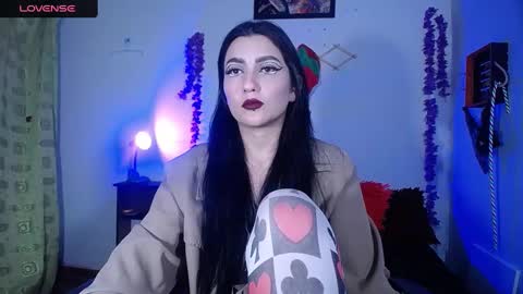 sophia hottie online show from 12-17-24, 01:18