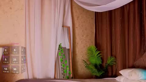 Sophia online show from 10-06-25, 01:25