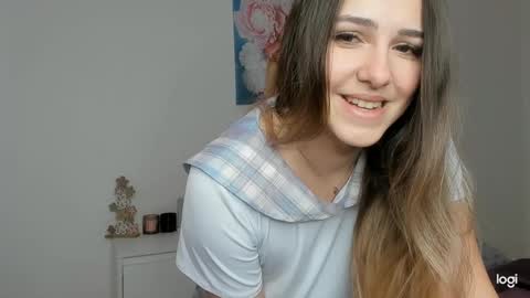 Snapshot of sophia_euphoria chatting on 12-17-24, 06:45 Sophia online show from 12-17-24, 06:45