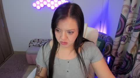 sophia_grants online show from 05-07-26, 12:16