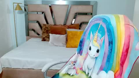 Sophia  online show from 01-18-25, 05:26