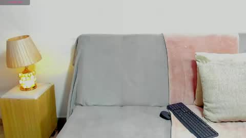 sophia CM online show from 05-27-26, 01:46