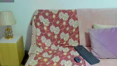 sophia CM online show from 06-13-26, 03:32