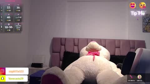 Sophia Carson online show from 12-23-24, 10:21