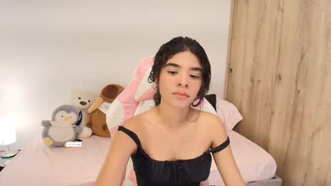Snapshot of sophia_storn chatting on 02-18-26, 02:18 Sophia Storm online show from 02-18-26, 02:18