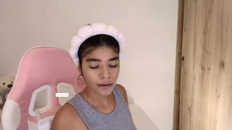Snapshot of sophia_storn chatting on 04-22-26, 02:58 Sophia Storm online show from 04-22-26, 02:58