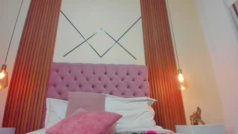 sophia_turneer online show from 05-09-26, 12:05