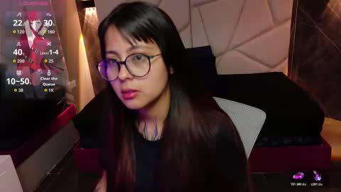 Snapshot of sophiaa_7 chatting on 10-20-25, 11:32 Sophi online show from 10-20-25, 11:32