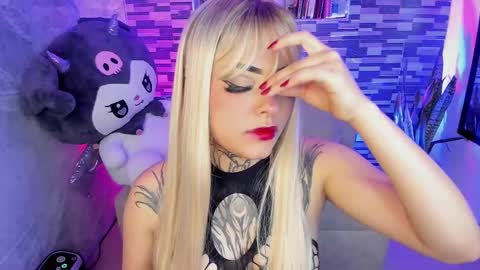 Sophia online show from 10-12-25, 11:59