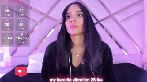 Snapshot of sophiaa_paris chatting on 03-22-26, 02:48 Sophia Paris online show from 03-22-26, 02:48