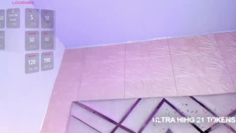 Snapshot of sophiaa_paris chatting on 04-19-26, 03:50 Sophia Paris online show from 04-19-26, 03:50