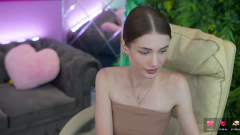 Snapshot of sophiaadream chatting on 06-28-26, 07:20 Sophia online show from 06-28-26, 07:20