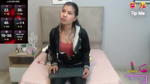 Snapshot of sophiabedford chatting on 04-20-26, 01:03 Sophia Bedford online show from 04-20-26, 01:03