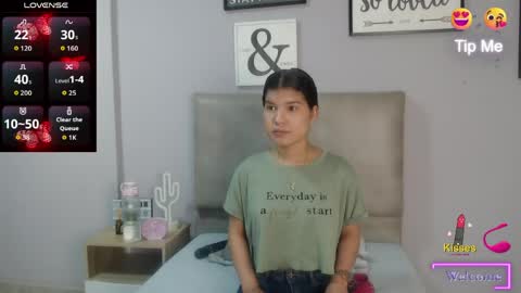 Snapshot of sophiabedford chatting on 05-02-26, 12:54 Sophia Bedford online show from 05-02-26, 12:54