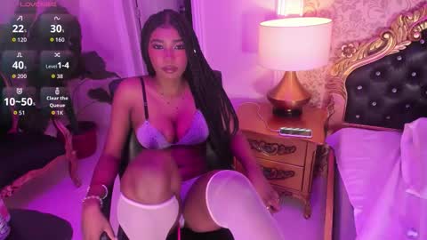 Snapshot of sophiabloss chatting on 11-16-25, 04:18 Sophie online show from 11-16-25, 04:18