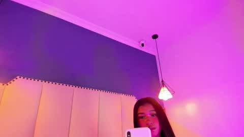 Snapshot of sophiabloss chatting on 01-08-26, 12:18 Sophie online show from 01-08-26, 12:18