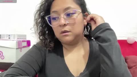 sophiaburton online show from 09-12-25, 09:48