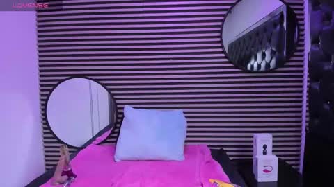 AlisonSweet02 online show from 05-06-26, 03:35