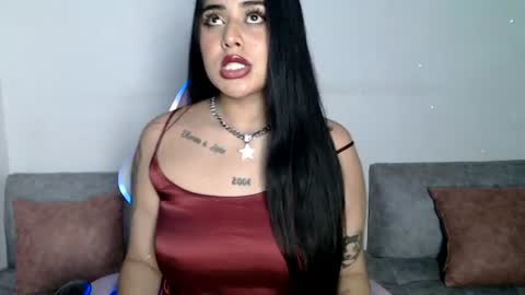 sophia online show from 06-18-26, 04:55