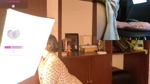 Snapshot of sophiadumont chatting on 09-09-25, 11:59 Sophia online show from 09-09-25, 11:59