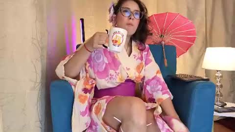 Sophia online show from 06-25-26, 12:42